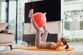 Piłka rehabilitacyjna z systemem anti-burst Reh Ball 55 cm (6).jpg