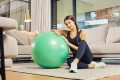 Piłka rehabilitacyjna z systemem anti-burst Reh Ball 75 cm (3).jpg