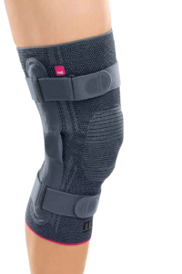 Nowoczesna orteza kolana Genumedi Pro ROM, z regulacją kąta zgięcia i wyprostu,  z szynami bocznymi i policentrycznymi zawiasami Easyglide wspierającymi fizjologiczny ruch w stawie